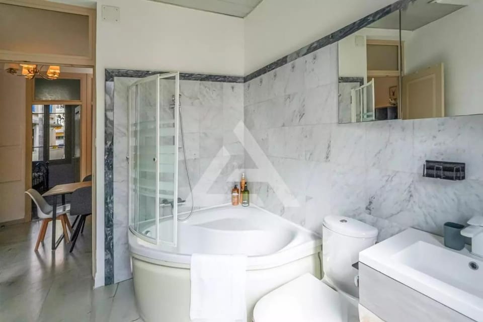 Toilet, Bathroom, Bath