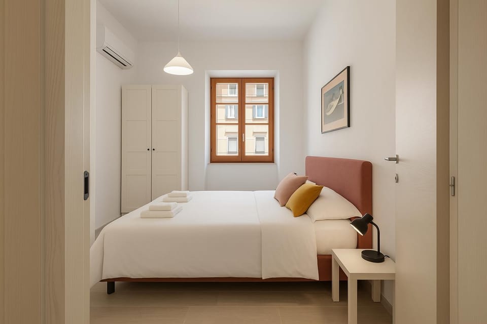 Bed, Photo of the whole room, Bedroom, wardrobe, air conditioner