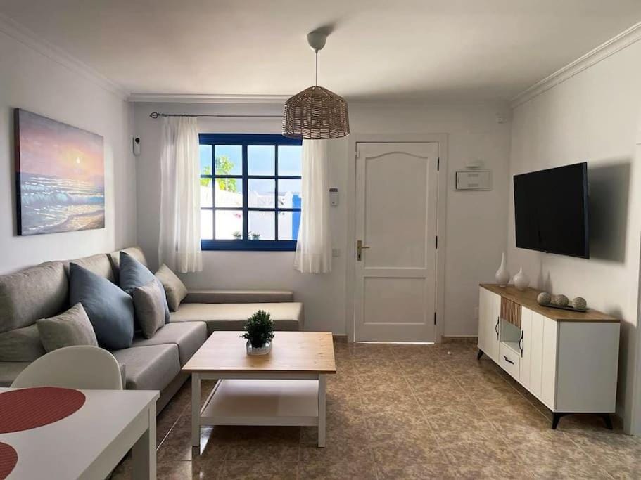 Jardín Del Sol Home Apartment in Fuerteventura