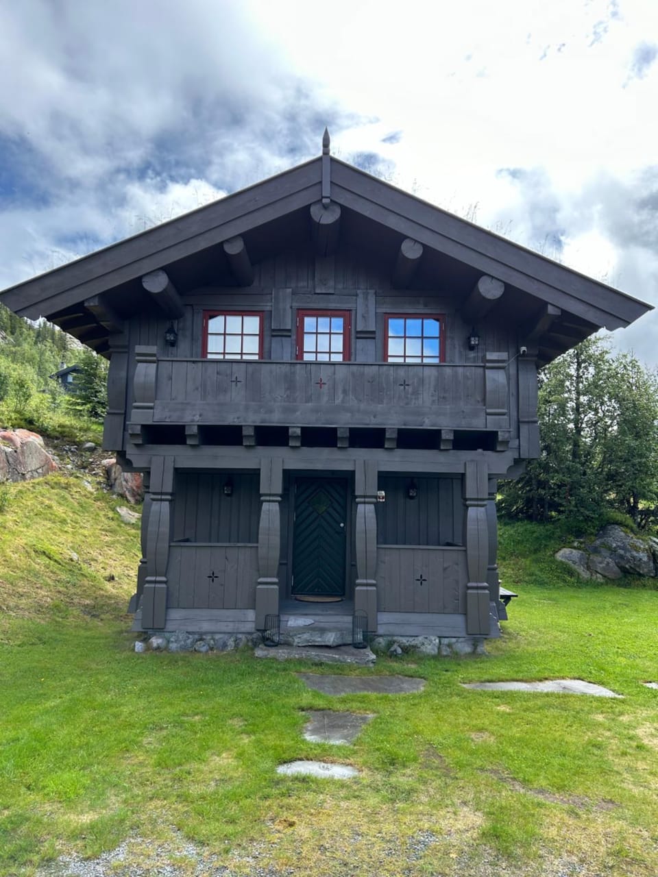 Eventyrtunet in idyllic Tuddal House in Viken, Norway