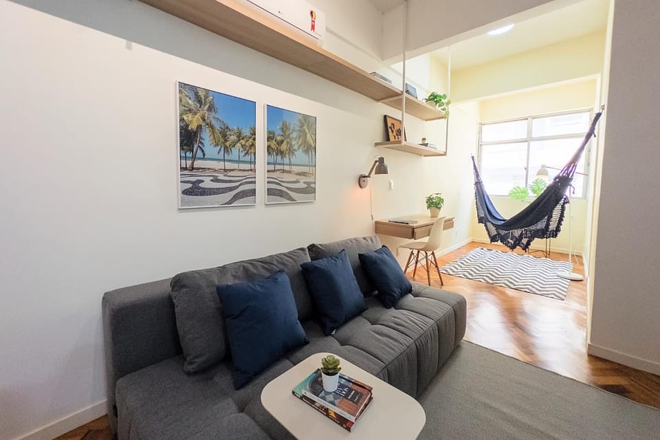 Beach Design Copacabana Djalma Apartment in Rio de Janeiro