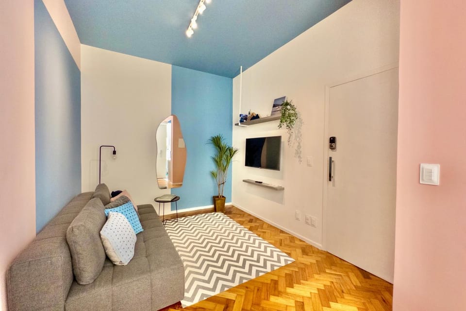 Beach Design Copacabana Djalma Apartment in Rio de Janeiro