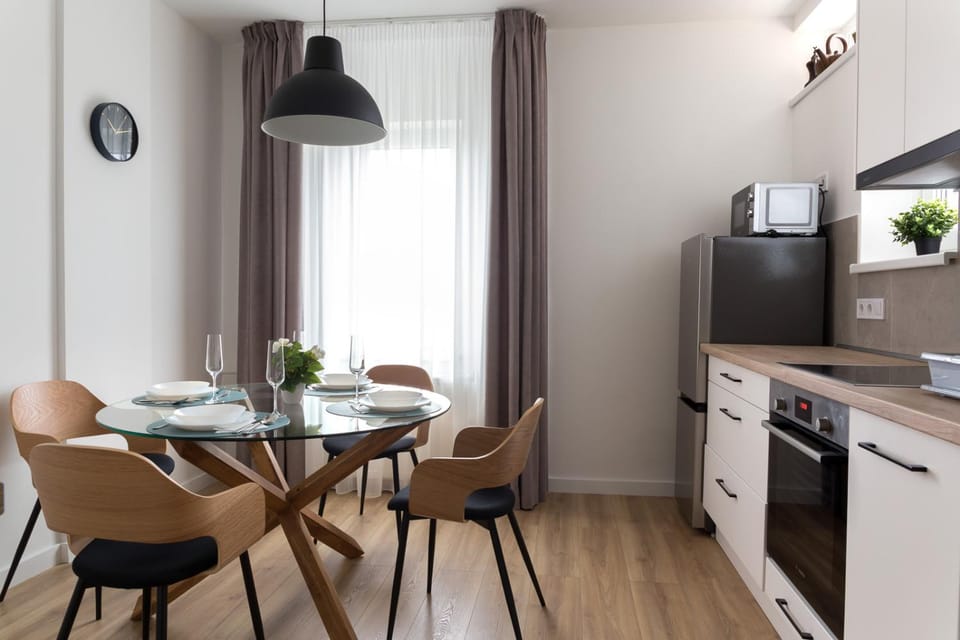 Kitchen or kitchenette, Dining area, dishwasher, microwave, oven, stove