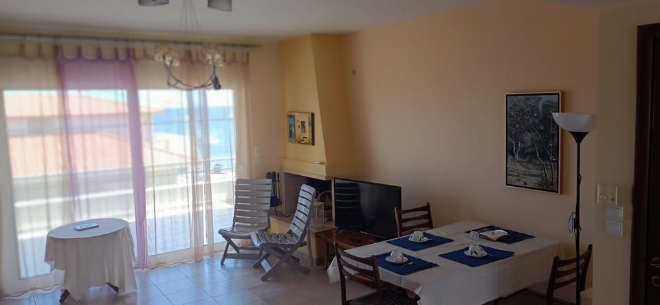 Dining area, Location
