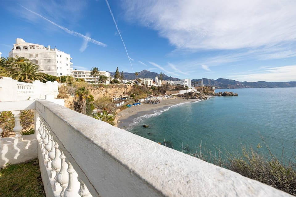 Las Palmeras B1 Apartamento Vacacional Apartment in Nerja