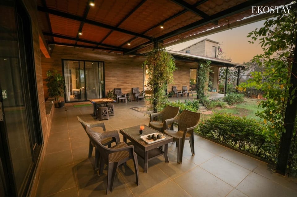 Property building, Garden view