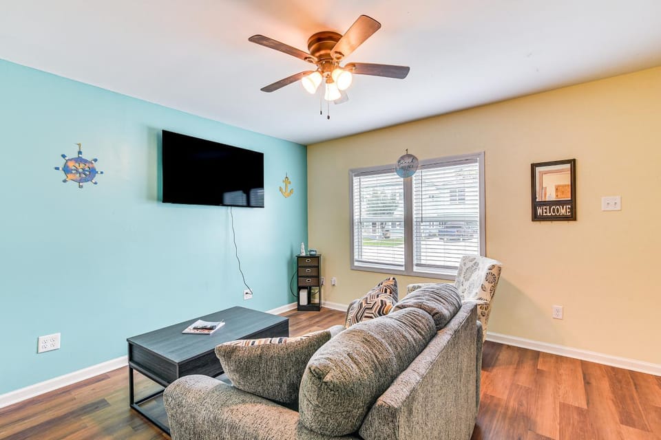 1 Mi to Pleasure Pier! Charming Galveston Retreat House in Galveston Island