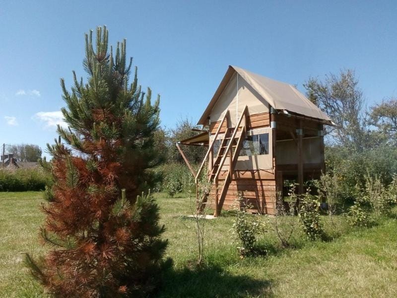 Camping Cascade Aveyron Campground/ 
RV Resort in Occitanie