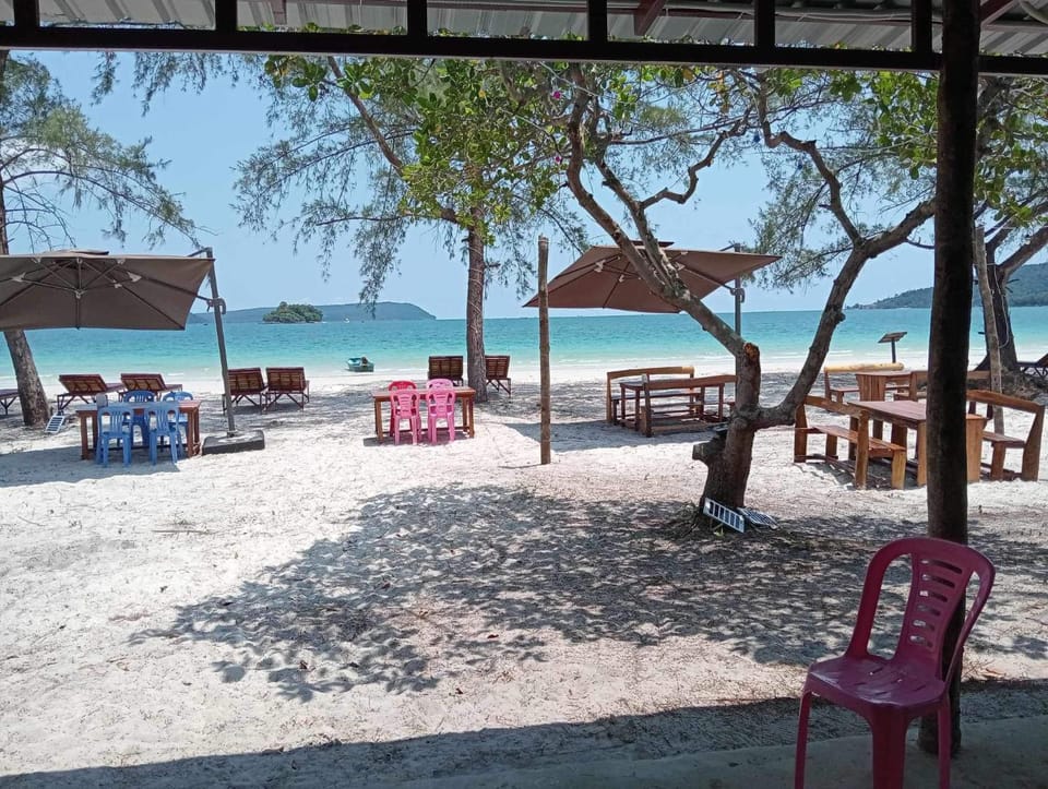 Day, Beach, Sea view, sunbed