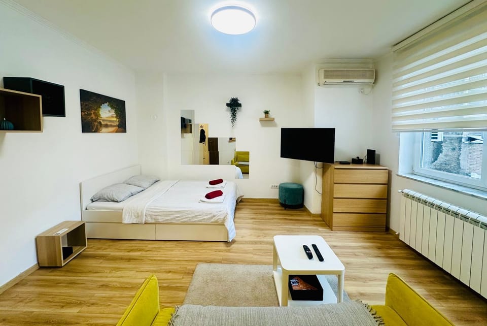 Living room, Bedroom