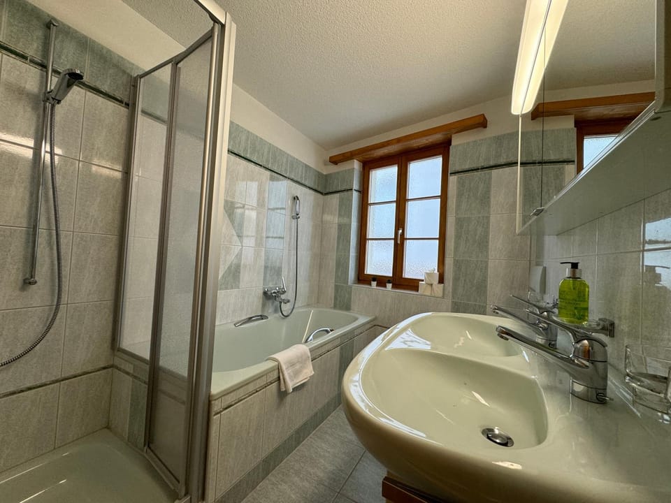 Shower, Bathroom, Bath, towels