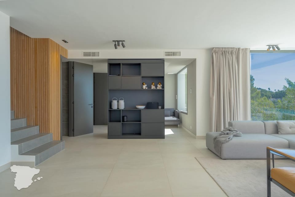 Communal lounge/ TV room, Living room