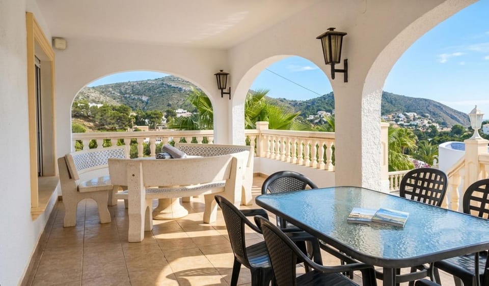 Patio, Natural landscape, View (from property/room), Balcony/Terrace, Dining area, Mountain view, Sea view