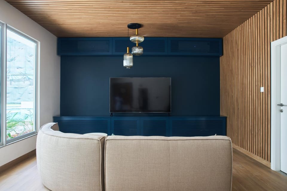 Communal lounge/ TV room, Game Room