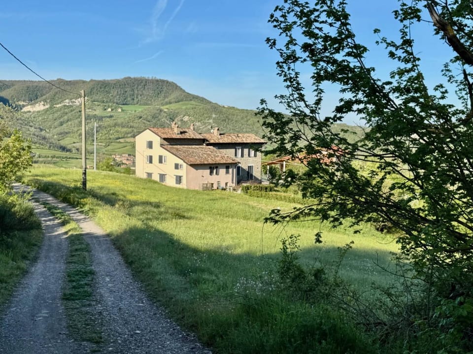 Property building, Facade/entrance, Day, Natural landscape, Mountain view