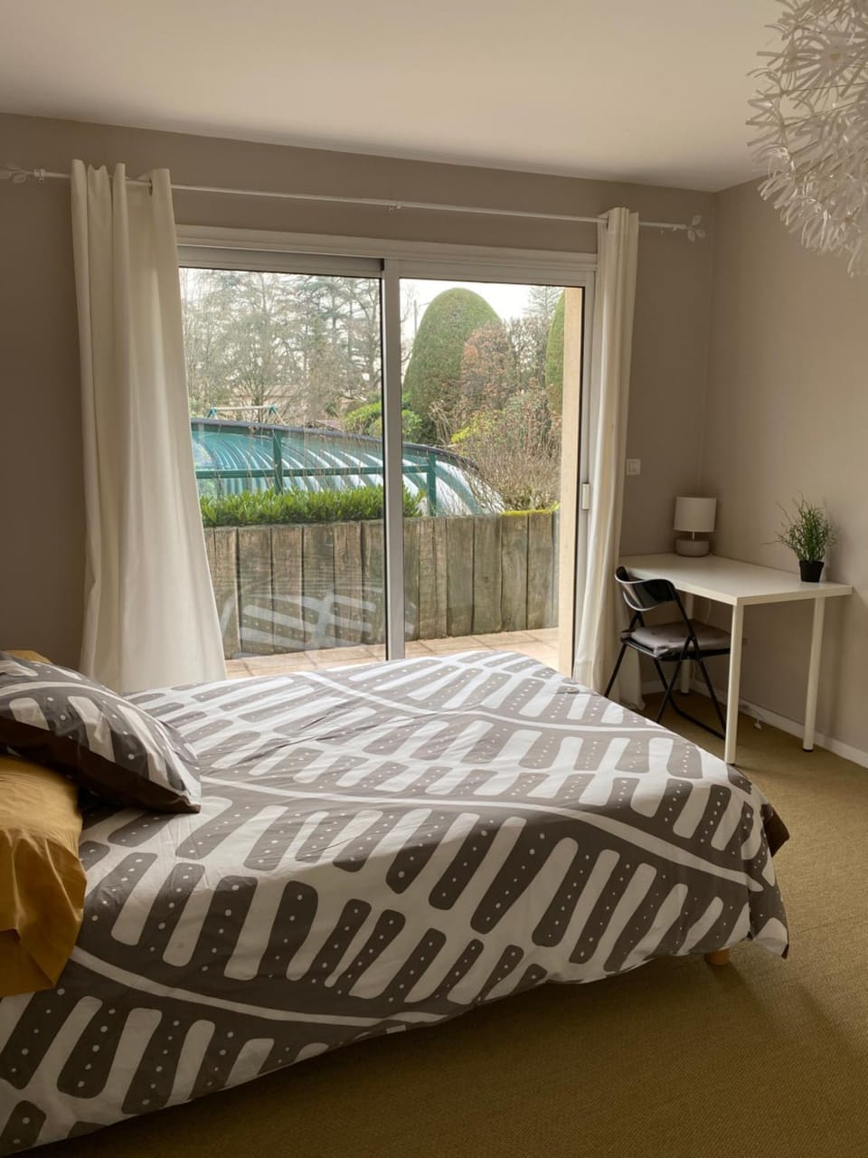 Photo of the whole room