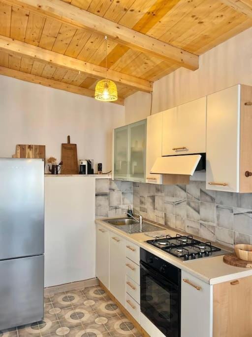 Casetta Bianca con Giardino House in Sardinia