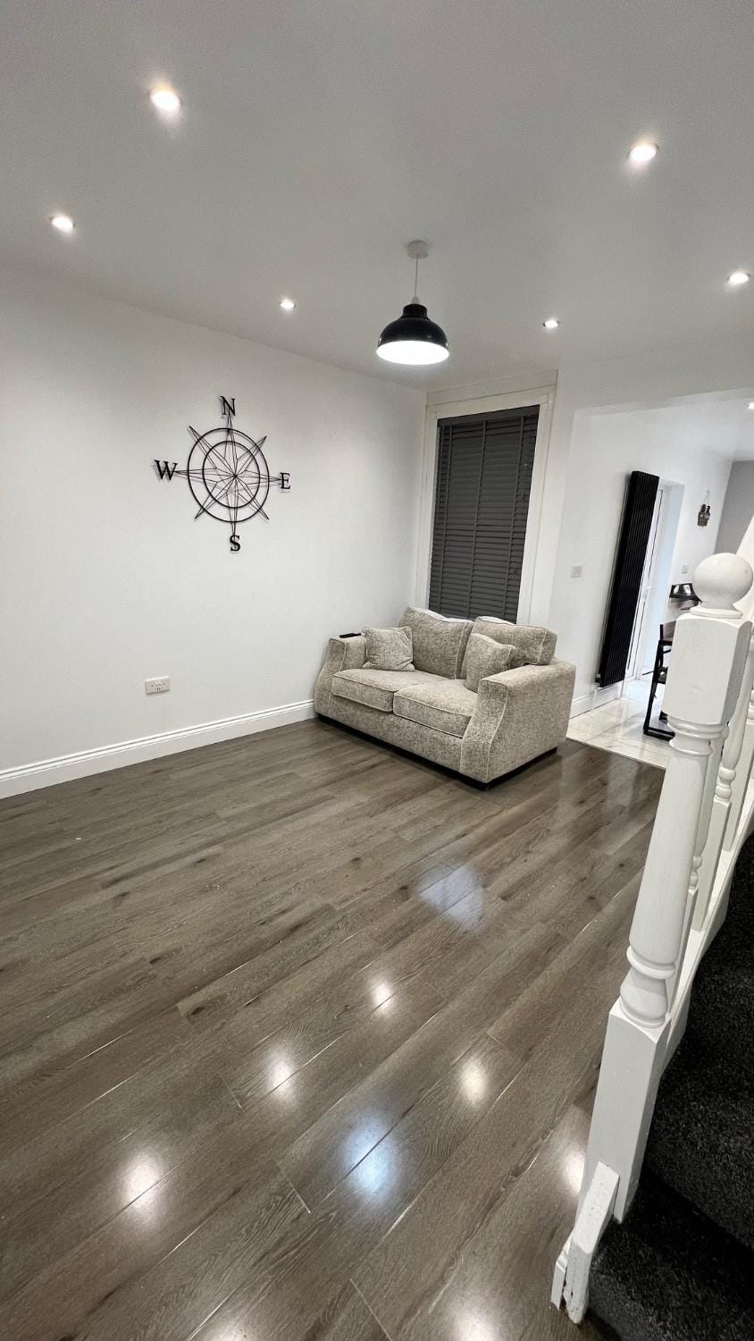 Communal lounge/ TV room