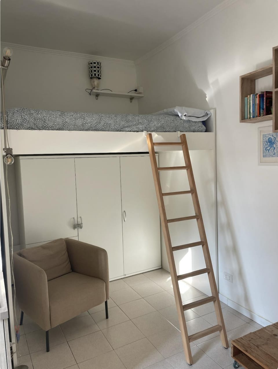 Bed, Photo of the whole room, Bedroom, bunk bed