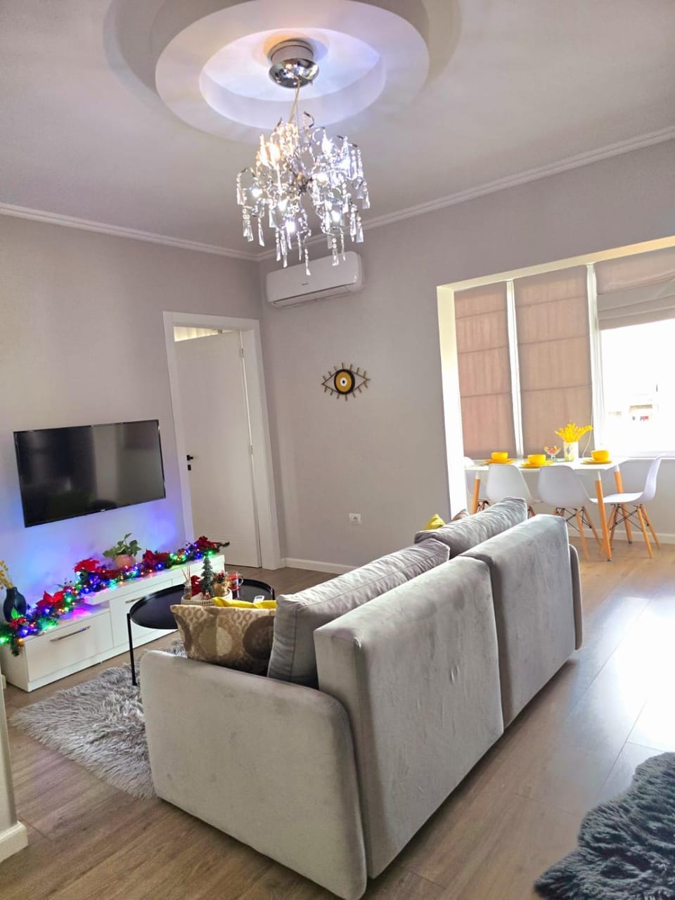 TV and multimedia, Living room, Seating area