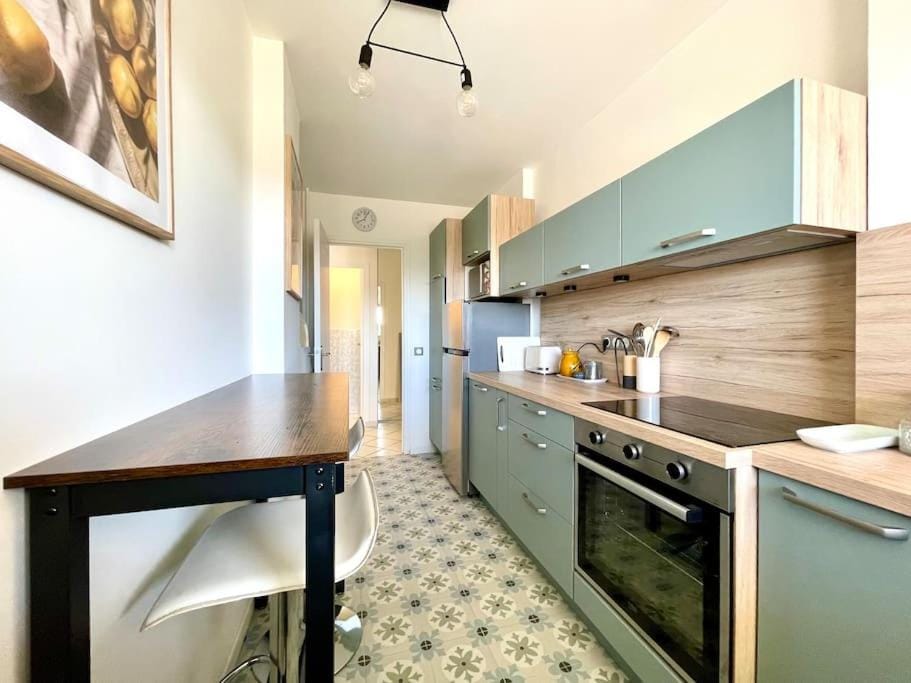 Kitchen or kitchenette, dishwasher, minibar, pet friendly, stove