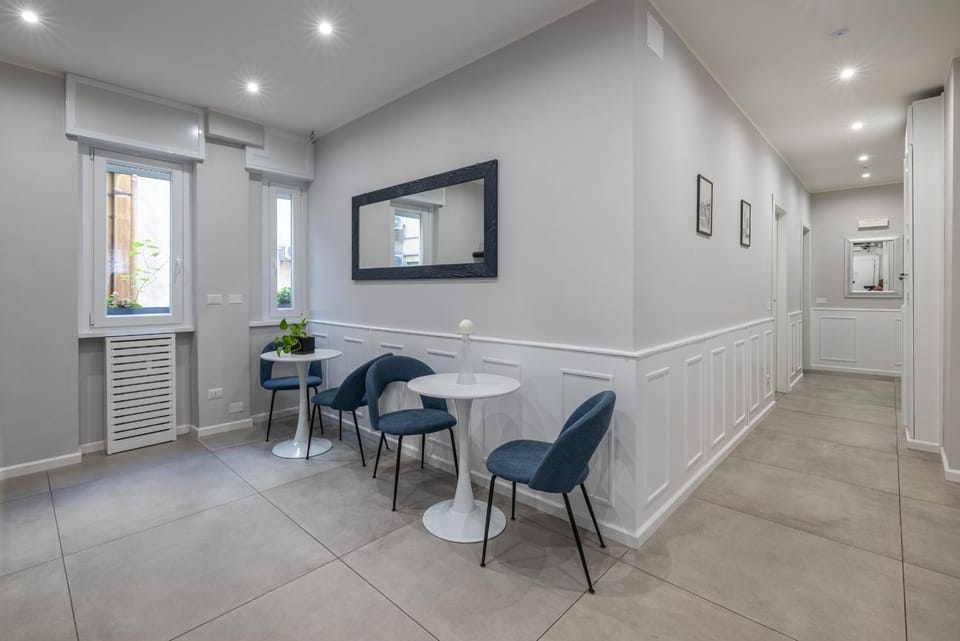 Living room, Seating area, air conditioner