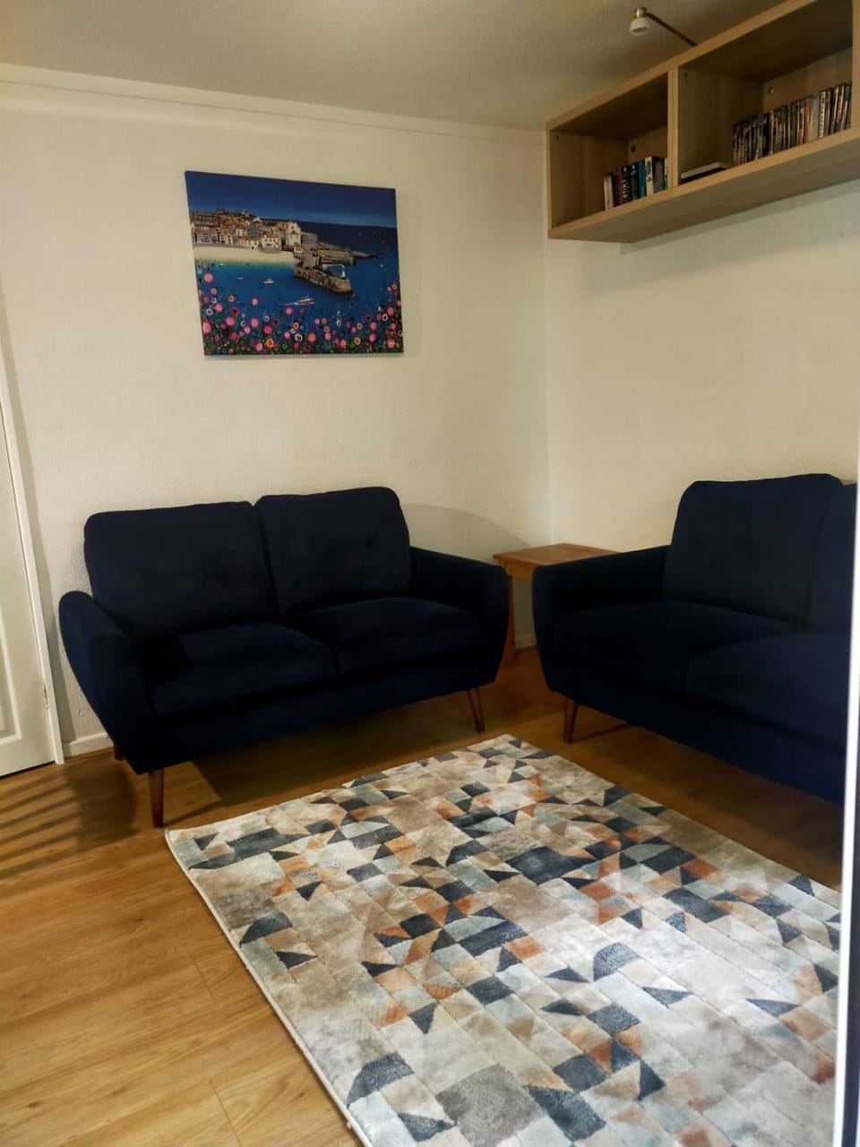 Living room, Seating area, pet friendly