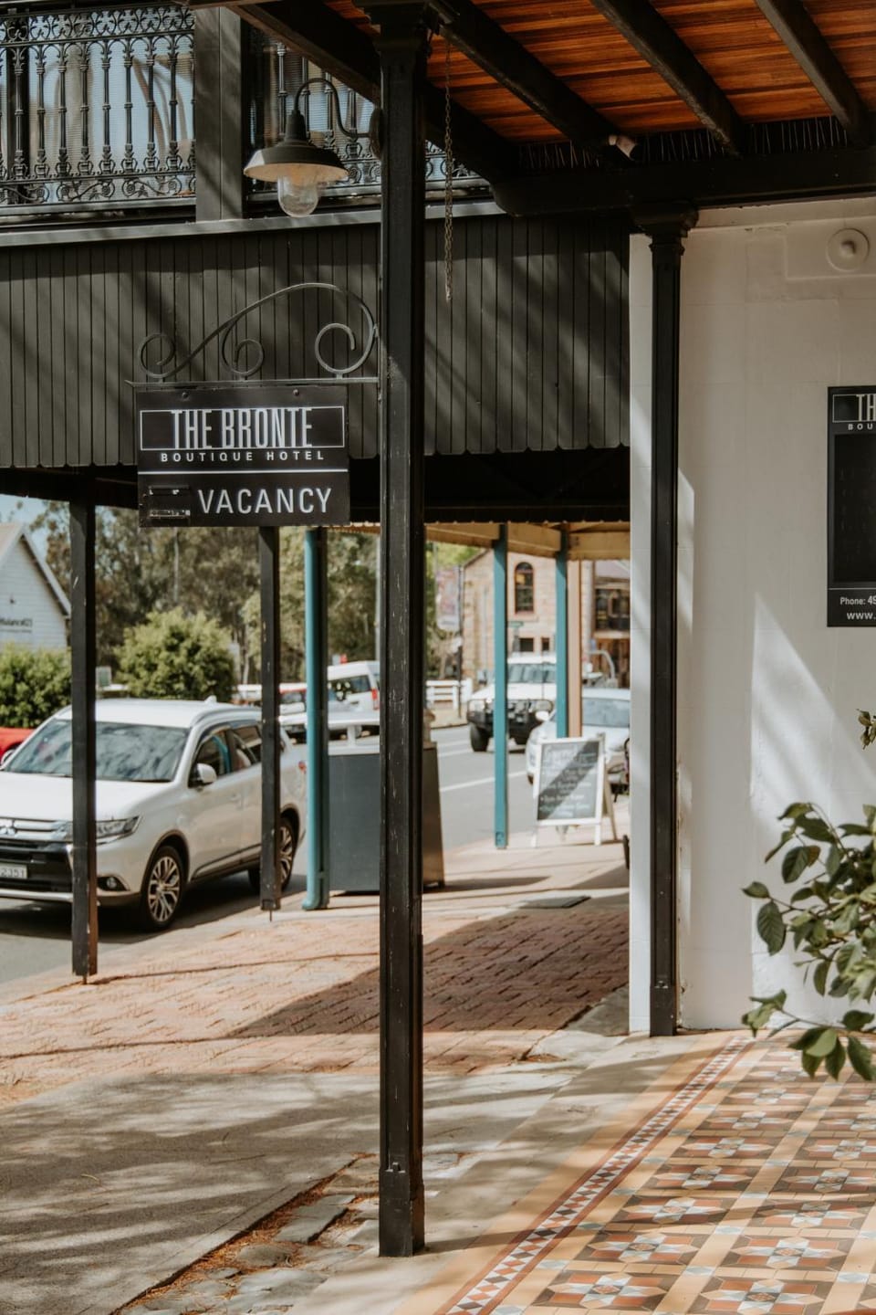 Property building, Facade/entrance, Location