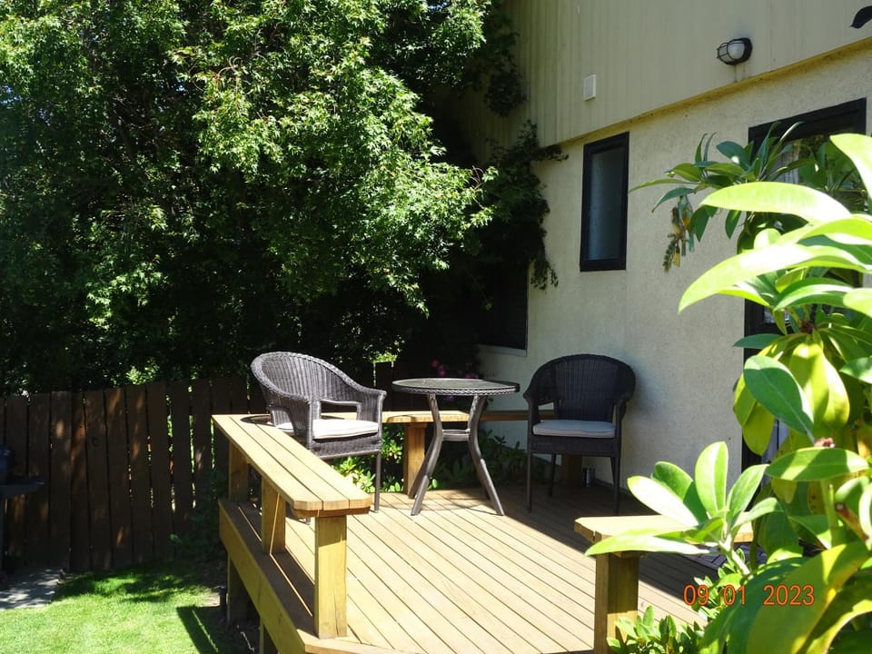 Nangari Studio Unit Apartment in Alexandra