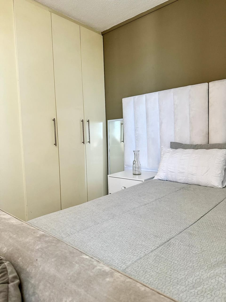 Bed, Bedroom, wardrobe