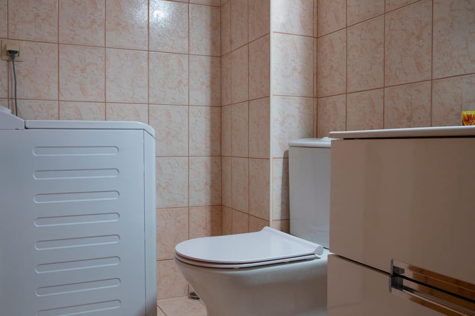 Toilet, Bathroom
