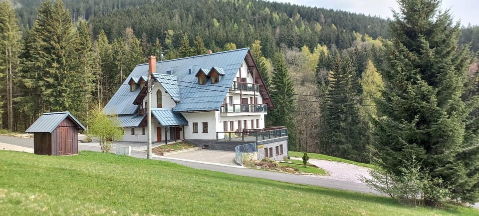 Property building, Spring, Day, Natural landscape, Mountain view
