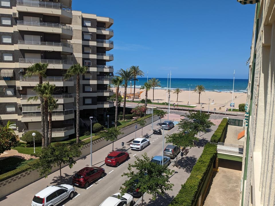 Sea view, Street view, Location