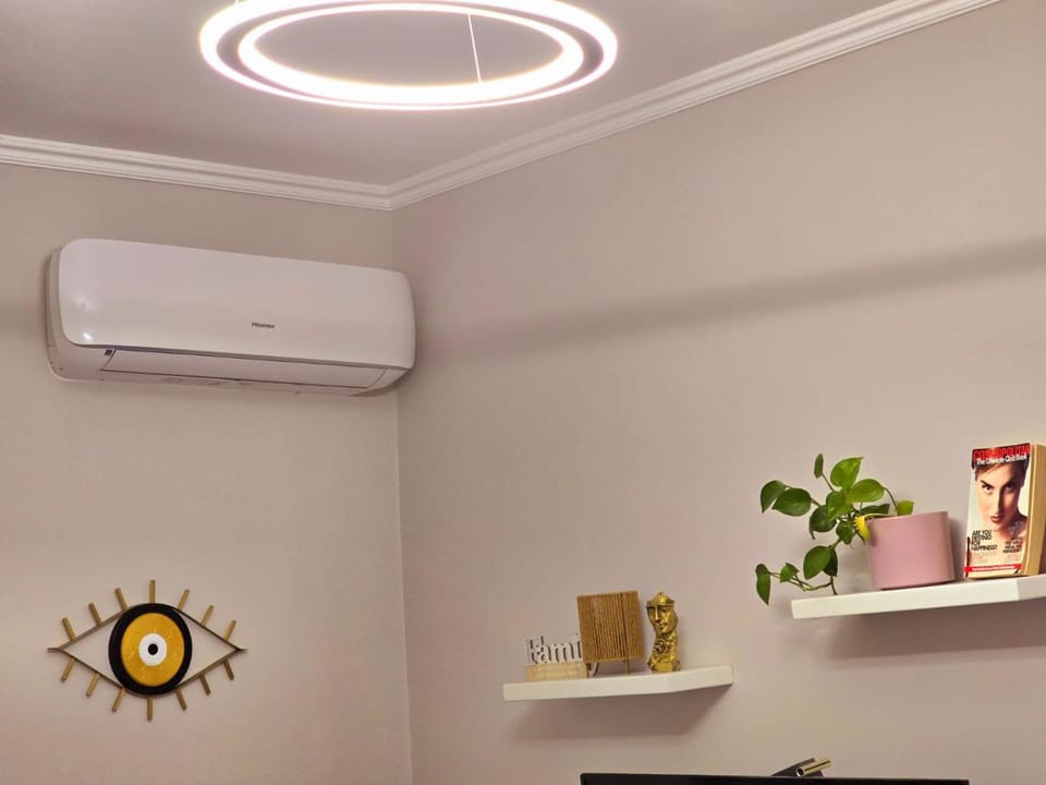 Decorative detail, internet, air conditioner