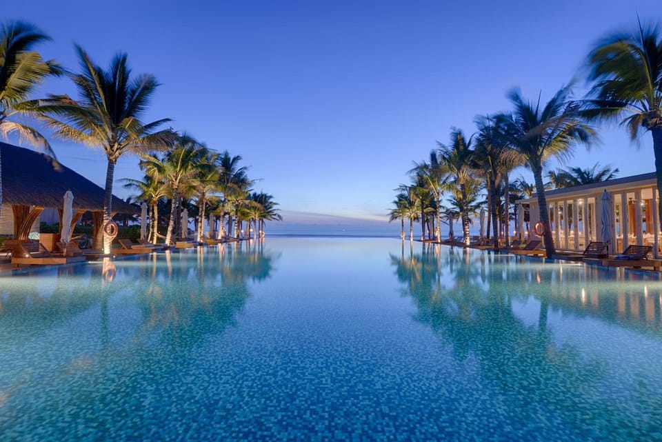 Swimming pool, Swimming pool