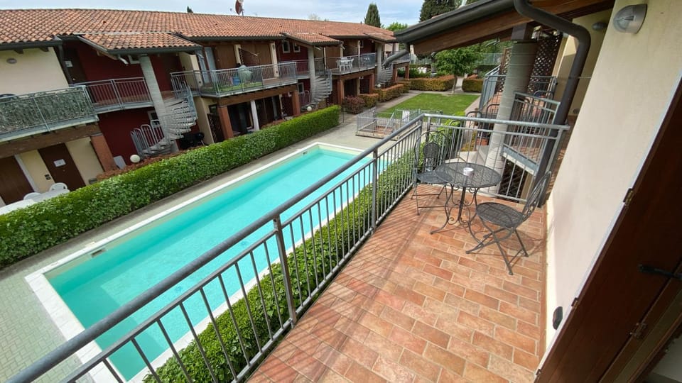 Balcony/Terrace, Swimming pool