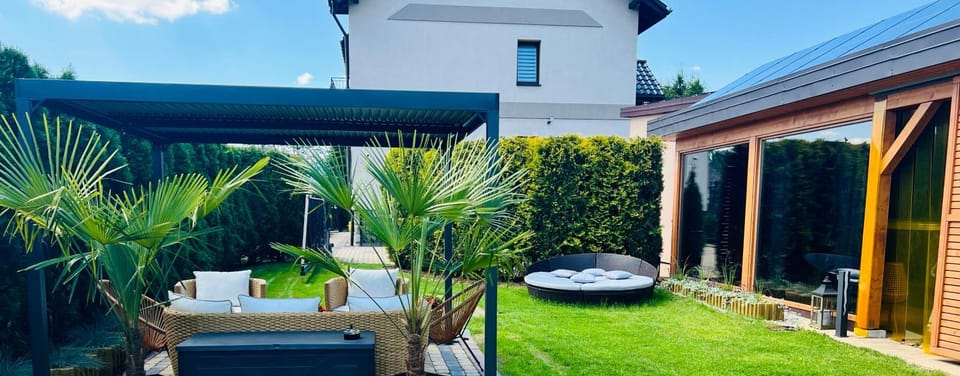 DELUXE Dom z sauną i jacuzzi w otoczeniu gór, lasu i jeziora Villa in Lesser Poland Voivodeship
