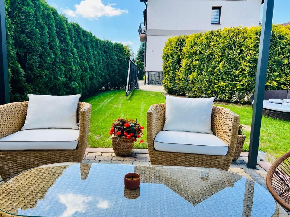 DELUXE Dom z sauną i jacuzzi w otoczeniu gór, lasu i jeziora Villa in Lesser Poland Voivodeship