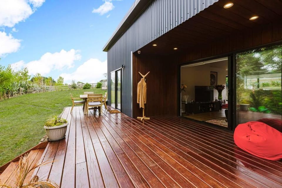 Tranquil Countryside Retreat with Modern Amenities House in Waikato