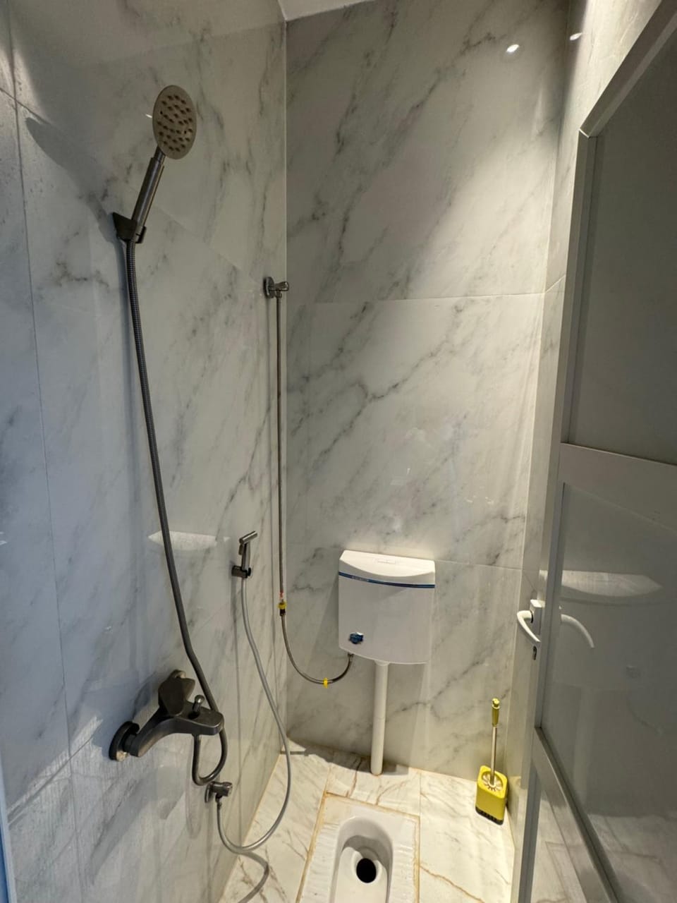 غرفة صغيرة بدورة مياه (غرفة سائق) العارض ١٤ Apartment in Riyadh