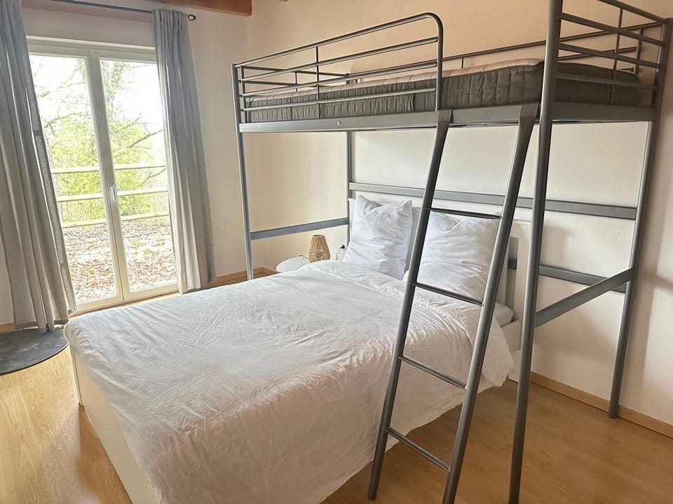 Bed, Photo of the whole room, Bedroom, bunk bed