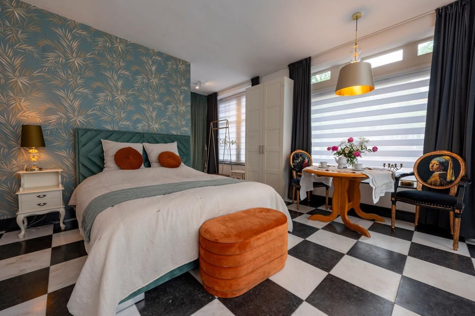 Bed, Photo of the whole room, Bedroom