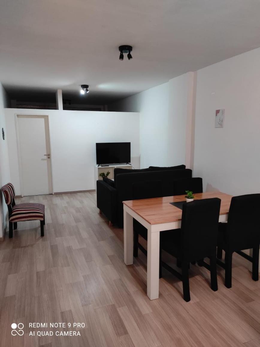Communal lounge/ TV room, Dining area