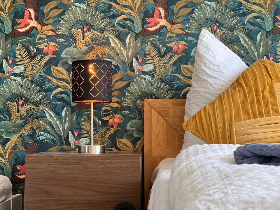 Bed, Photo of the whole room, Decorative detail, Bedroom, towels