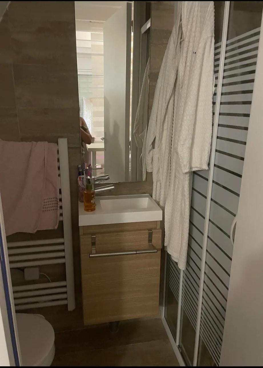 Petit paradis accueillant piscine proche CNFDI Chambre privée Apartment in Île-de-France