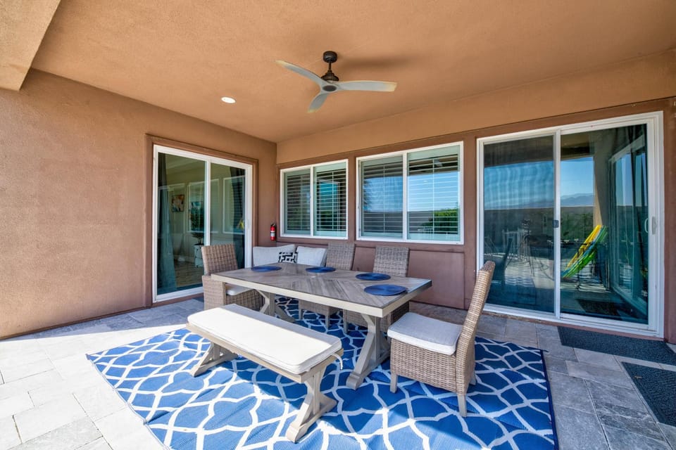 Patio, Seating area, Dining area
