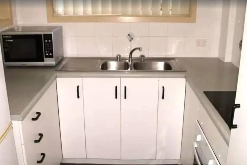 Comfy Unit in Palm Gables Palm Beach! Apartment in Palm Beach