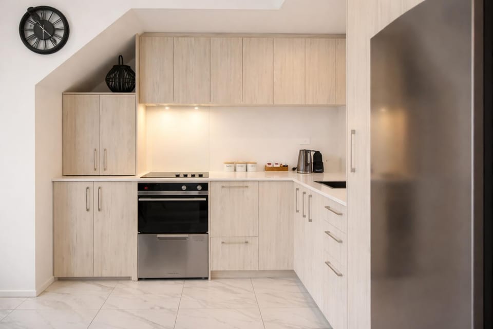 dishwasher, oven, stove, washing machine, kitchen