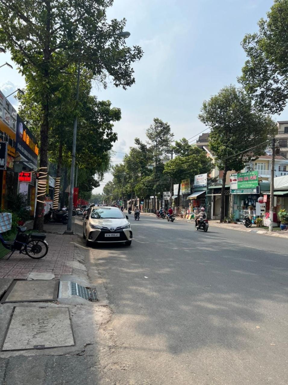 Neighbourhood, Street view