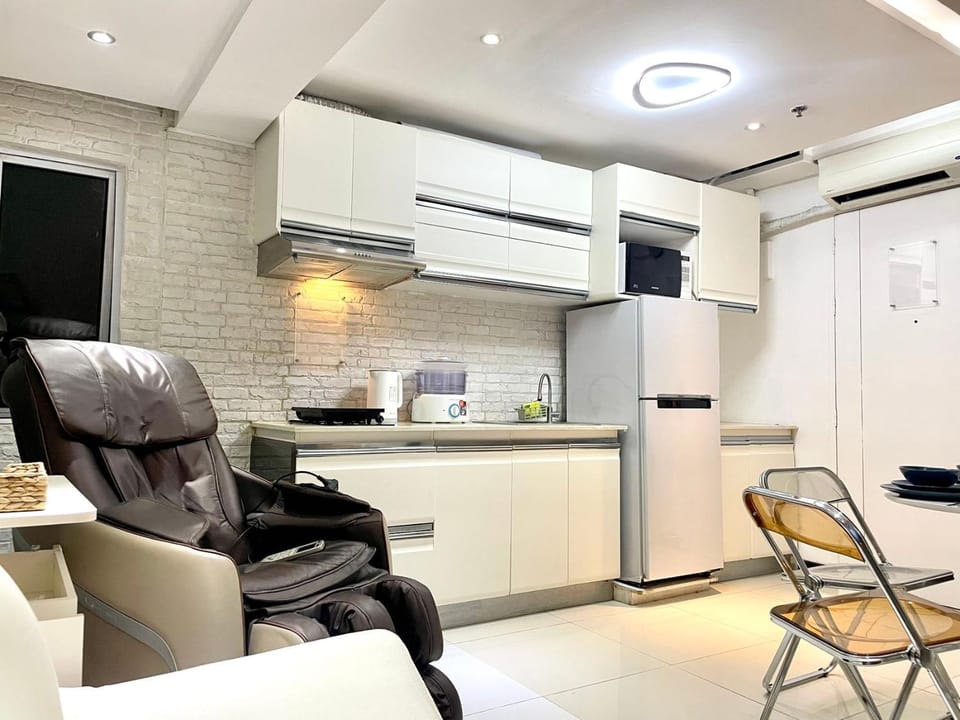 Thompson Suites Fort Victoria Tower BGC Loft Type 1BR Apartment in Makati